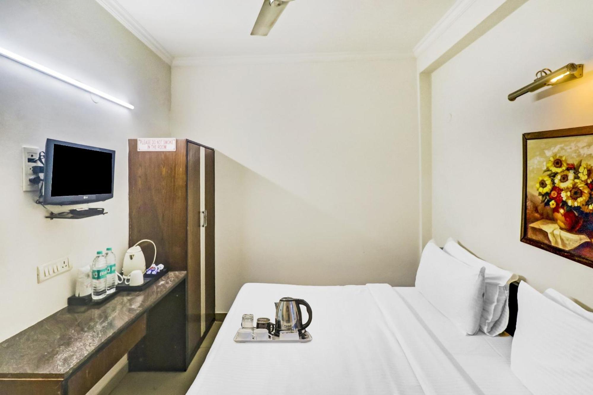 แคปิตัล โอ 4051 ลา แซฟไฟร์ Hotel นิวเดลี ภายนอก รูปภาพ