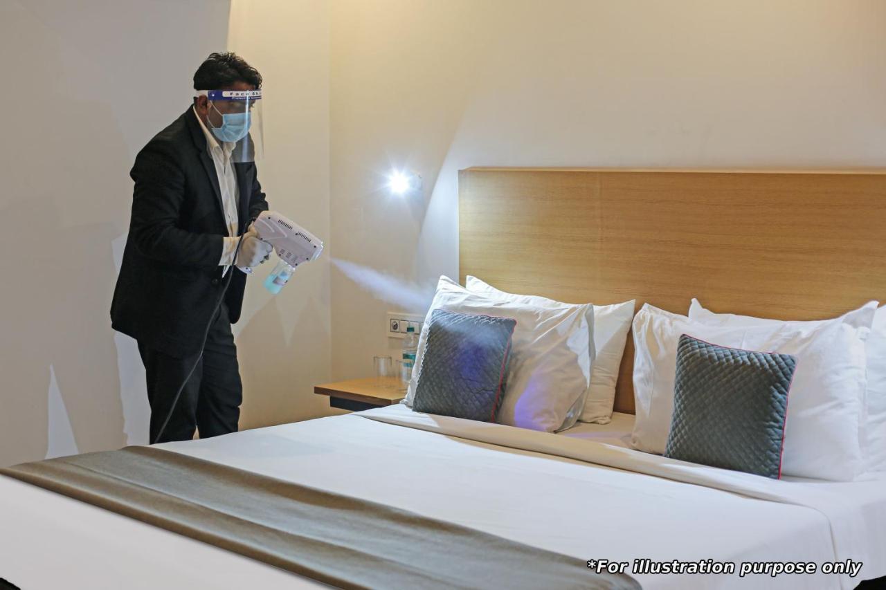 แคปิตัล โอ 4051 ลา แซฟไฟร์ Hotel นิวเดลี ภายนอก รูปภาพ