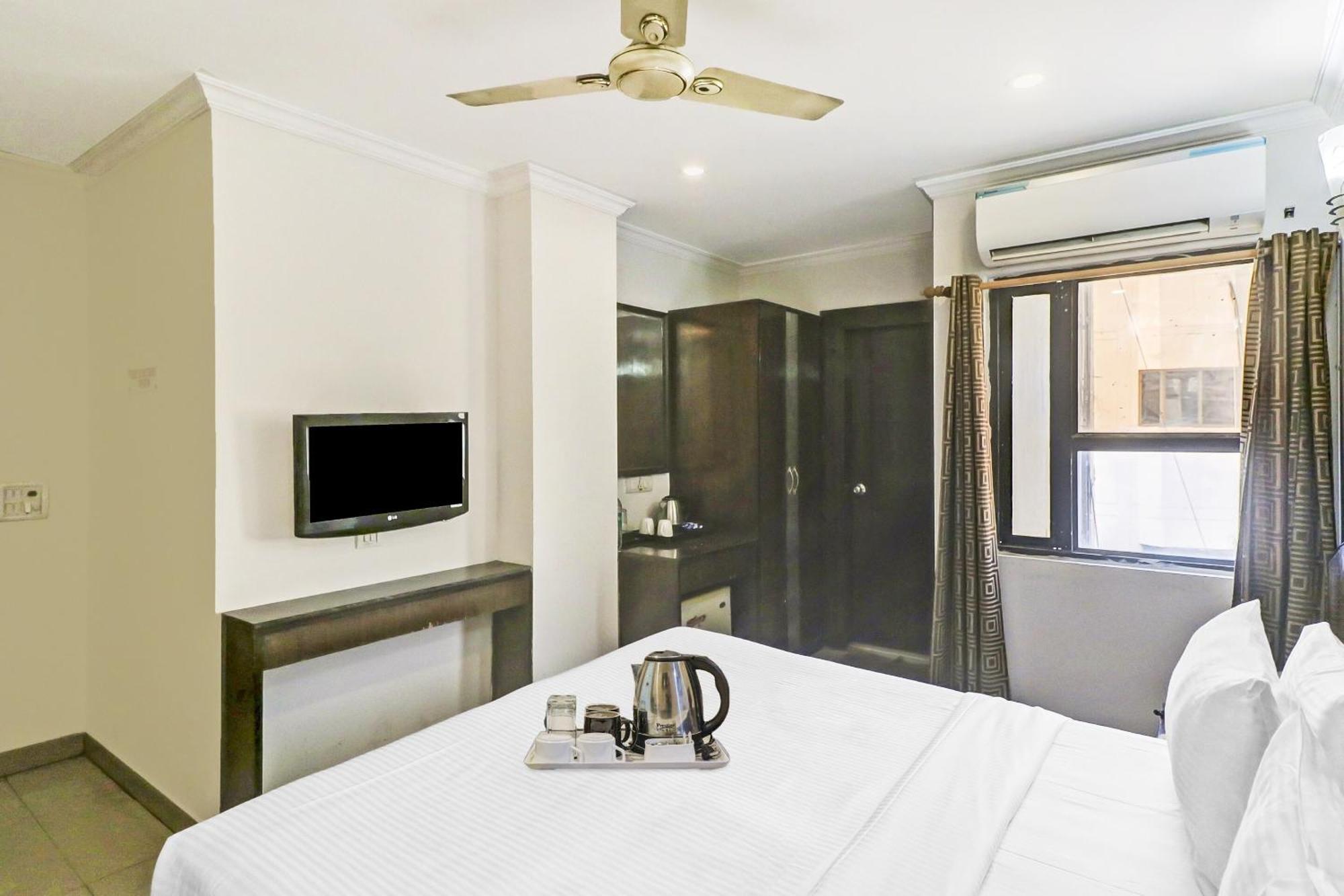 แคปิตัล โอ 4051 ลา แซฟไฟร์ Hotel นิวเดลี ภายนอก รูปภาพ